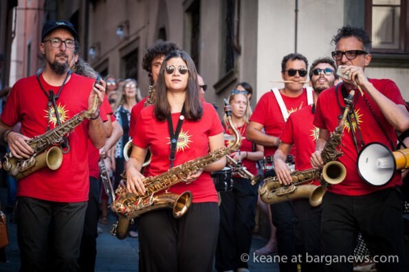 Magicaboola Brass Band dal vivo